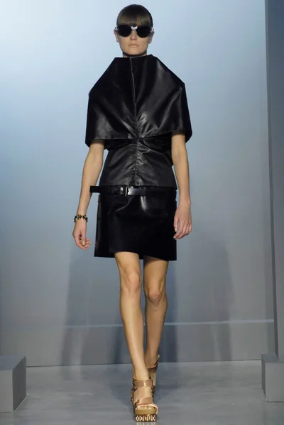 Look 24